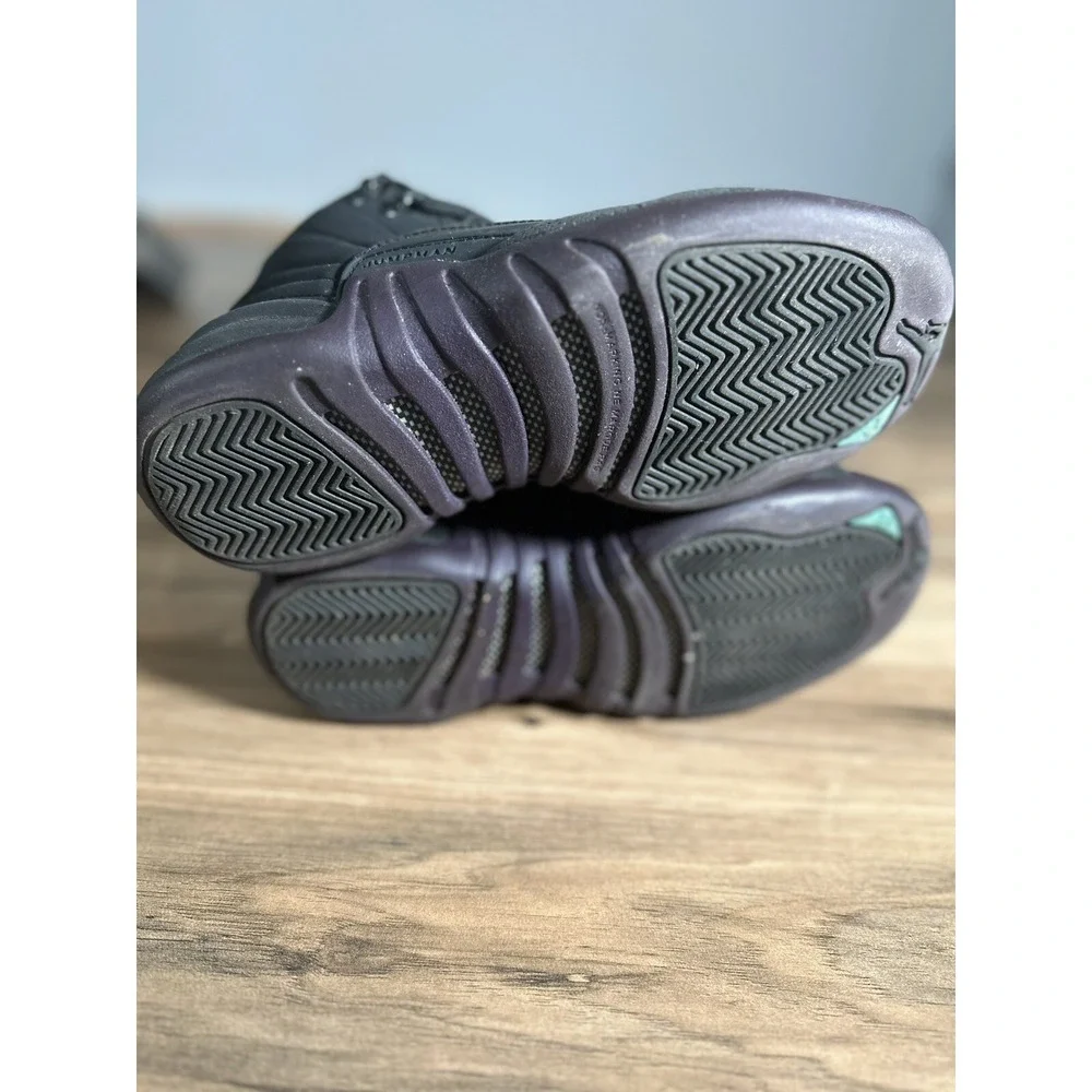 Nike‎ Air Jordan Retro XII Youth 5Y Black Grand Purple 153265 051